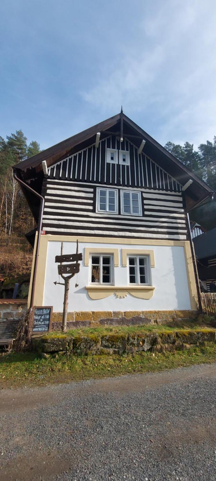Hlucov - Penzion & Restaurace Kanina Buitenkant foto