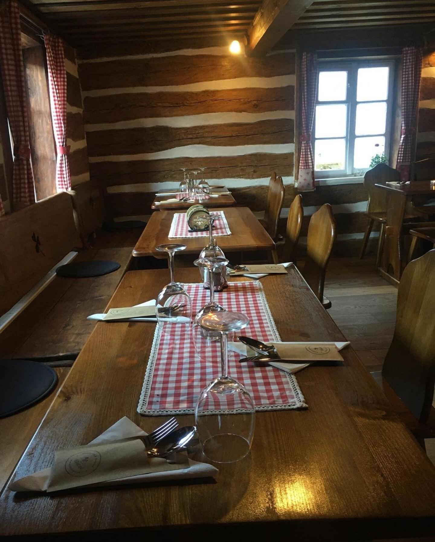 Hlucov - Penzion & Restaurace Kanina Buitenkant foto